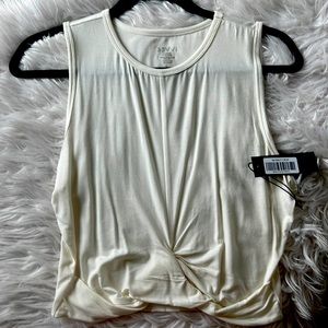 SAVVI KB KNOT CROP, NWT, SIZE Large